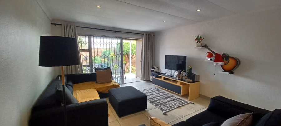 To Let 2 Bedroom Property for Rent in Kensington Gauteng