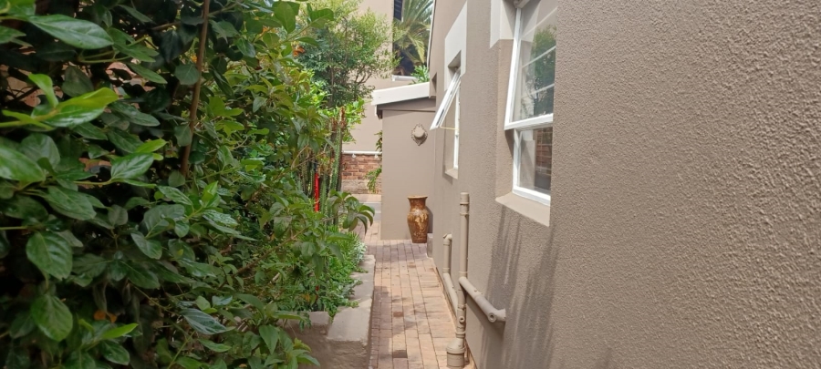 To Let 2 Bedroom Property for Rent in Kensington Gauteng