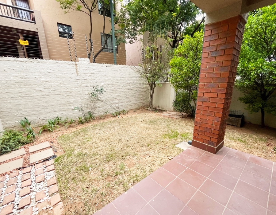 To Let 1 Bedroom Property for Rent in Lonehill Gauteng