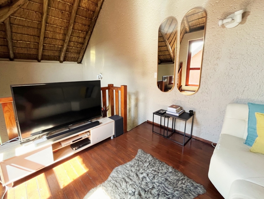 1 Bedroom Property for Sale in Sunninghill Gauteng