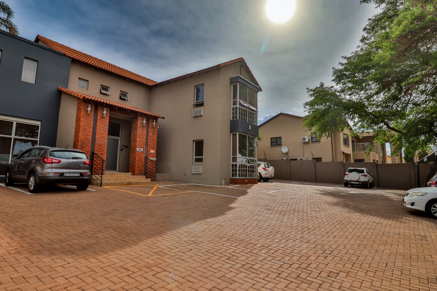 Commercial Property for Sale in Eldoraigne Gauteng