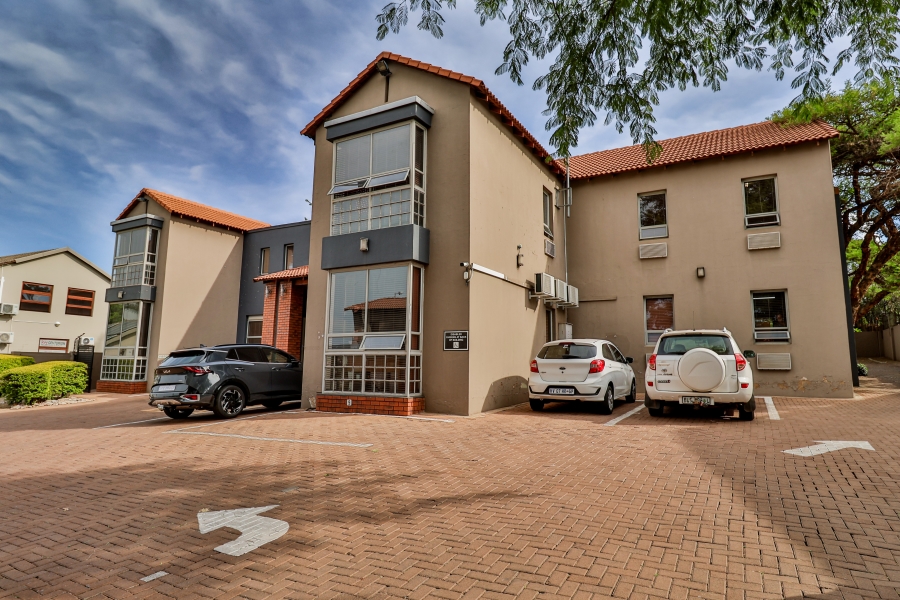 Commercial Property for Sale in Eldoraigne Gauteng