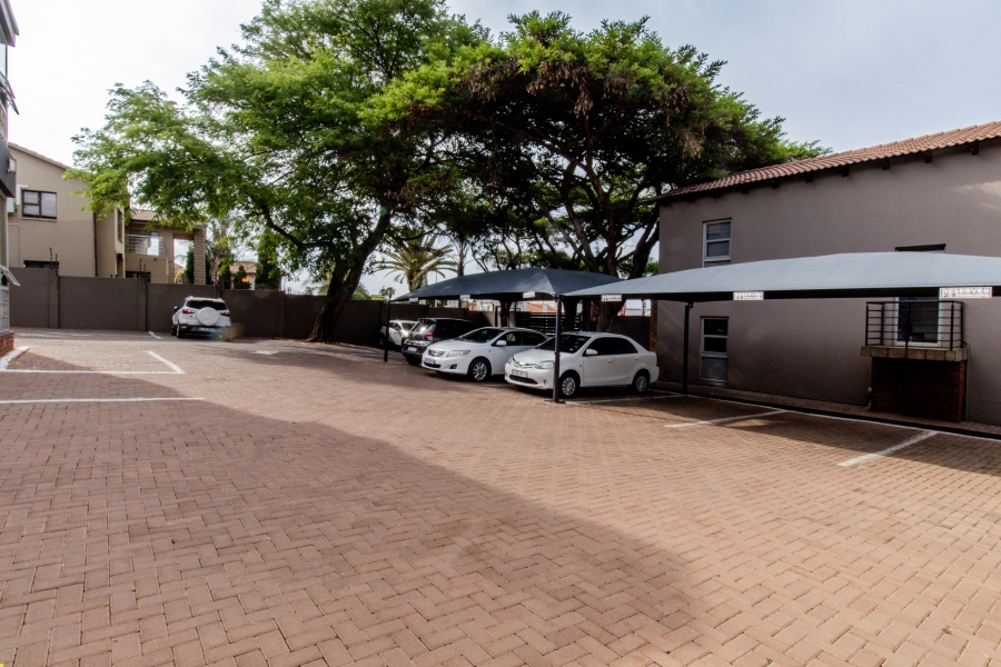 Commercial Property for Sale in Eldoraigne Gauteng