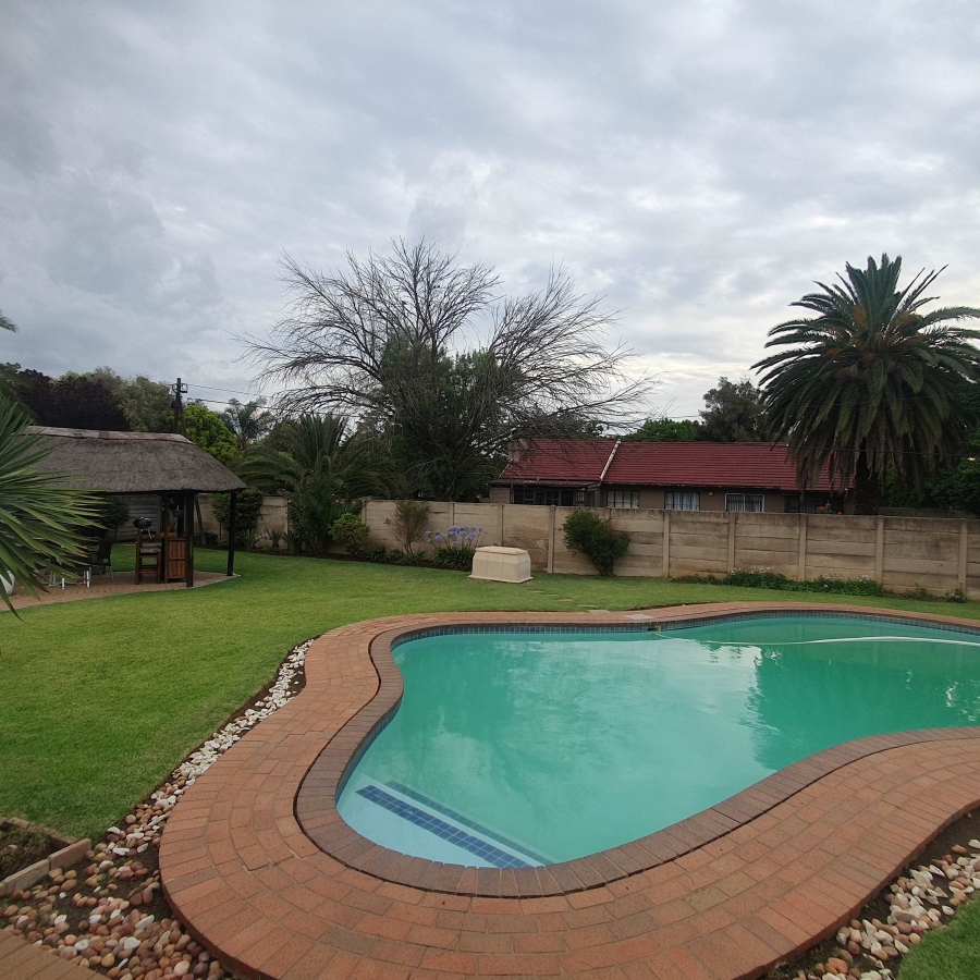 4 Bedroom Property for Sale in Sharon Park Gauteng