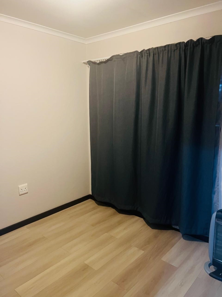 To Let 2 Bedroom Property for Rent in Birchleigh Gauteng