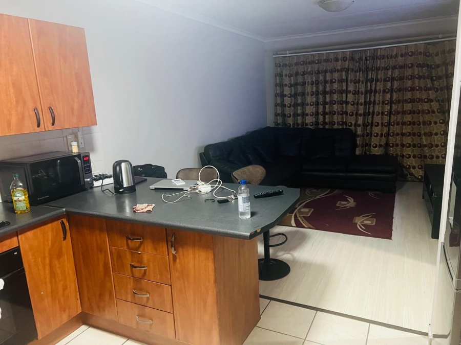 To Let 2 Bedroom Property for Rent in Birchleigh Gauteng