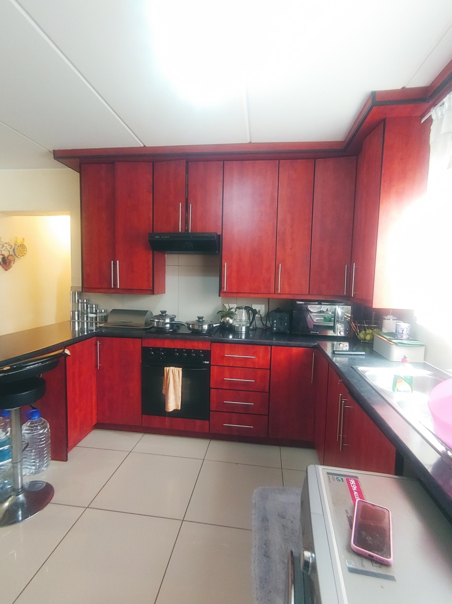 To Let 3 Bedroom Property for Rent in Kleinfontein Gauteng