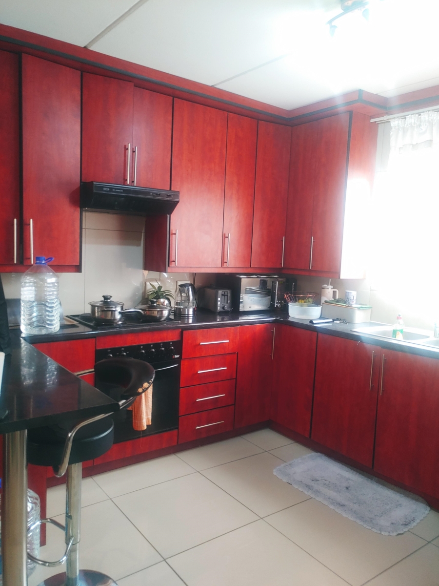 To Let 3 Bedroom Property for Rent in Kleinfontein Gauteng