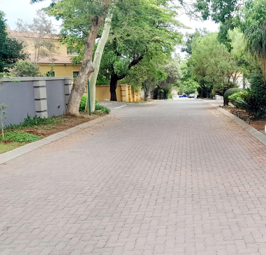 To Let 3 Bedroom Property for Rent in Featherbrooke Estate Gauteng