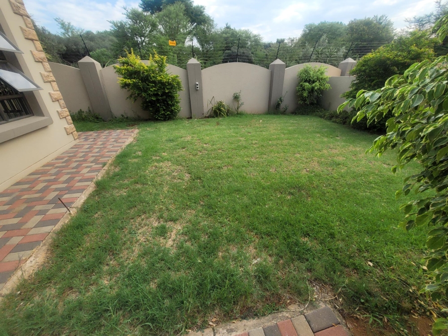 To Let 5 Bedroom Property for Rent in Montana Gauteng