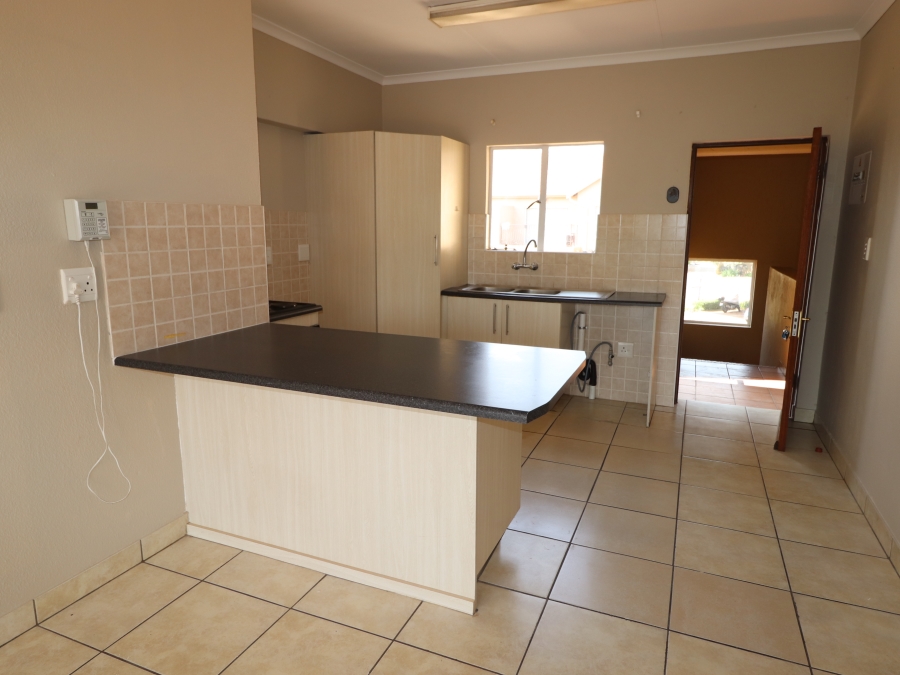 2 Bedroom Property for Sale in Pomona AH Gauteng