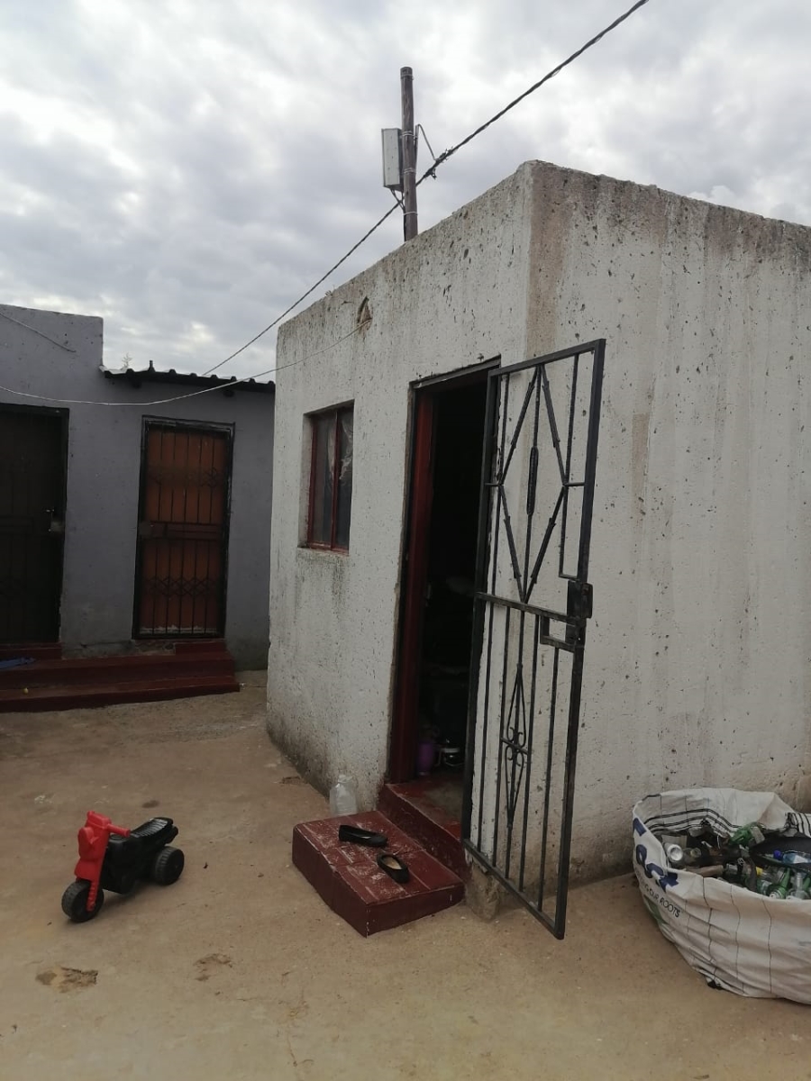 9 Bedroom Property for Sale in Olievenhoutbosch Gauteng