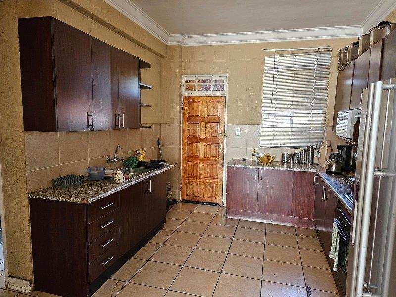 2 Bedroom Property for Sale in Troyeville Gauteng