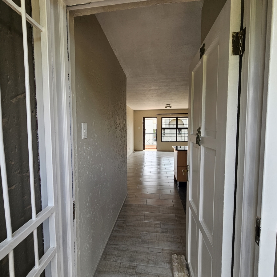 3 Bedroom Property for Sale in Marais Steyn Park Gauteng