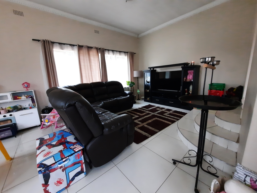 4 Bedroom Property for Sale in Ravensklip Gauteng