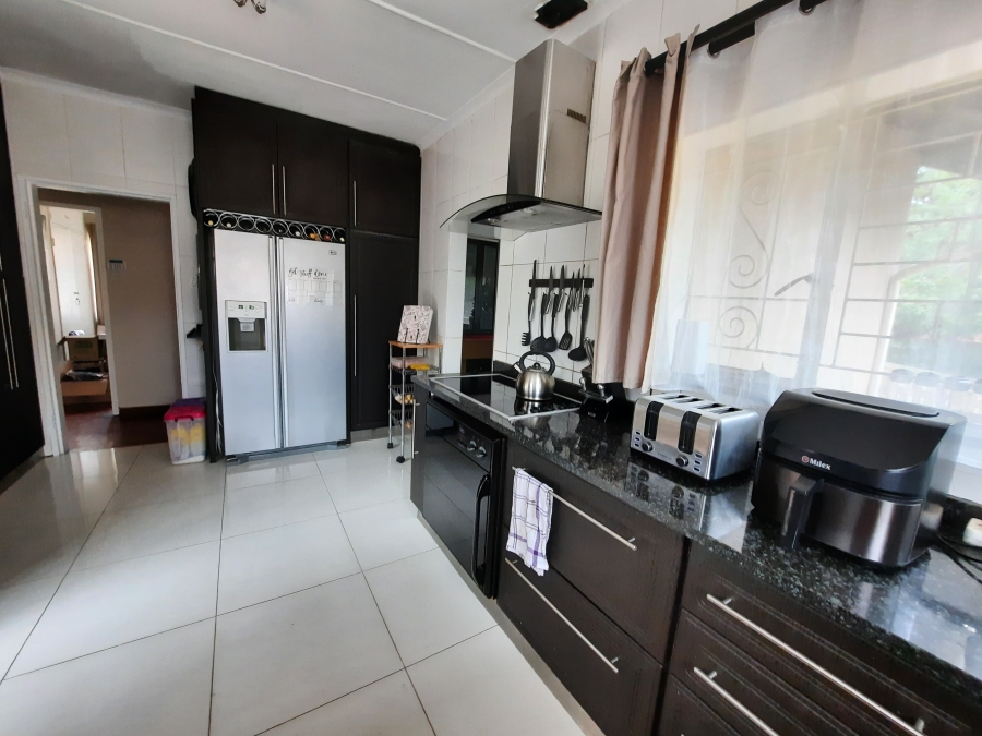 4 Bedroom Property for Sale in Ravensklip Gauteng