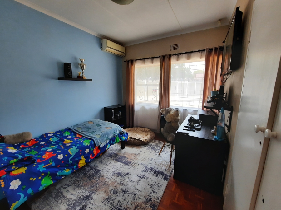 4 Bedroom Property for Sale in Ravensklip Gauteng