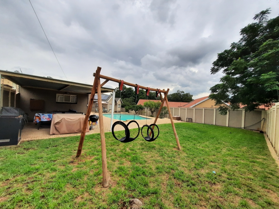 4 Bedroom Property for Sale in Ravensklip Gauteng