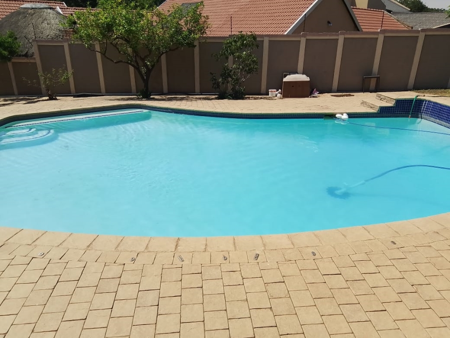 4 Bedroom Property for Sale in Ravensklip Gauteng