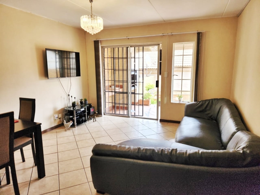 To Let 3 Bedroom Property for Rent in Noordwyk Gauteng