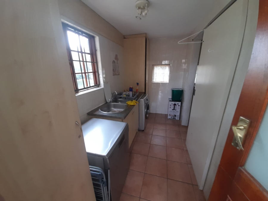 To Let 2 Bedroom Property for Rent in Faerie Glen Gauteng