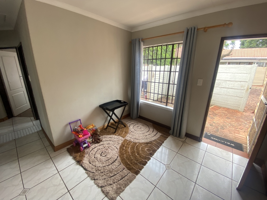 To Let 3 Bedroom Property for Rent in Doornpoort Gauteng