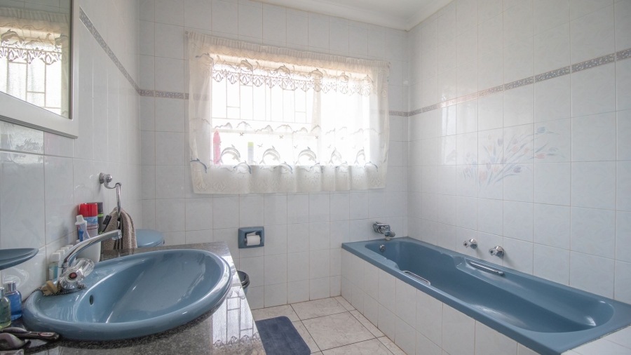 4 Bedroom Property for Sale in Sunward Park Gauteng