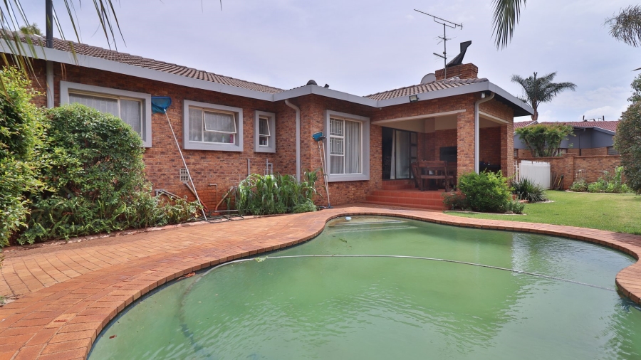 4 Bedroom Property for Sale in Sunward Park Gauteng