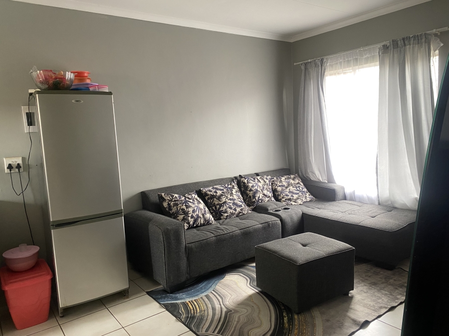 To Let 2 Bedroom Property for Rent in Mahube Valley Gauteng