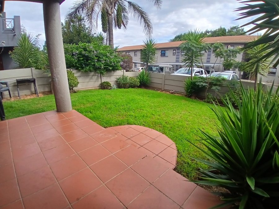 To Let 2 Bedroom Property for Rent in Rynfield A H Gauteng