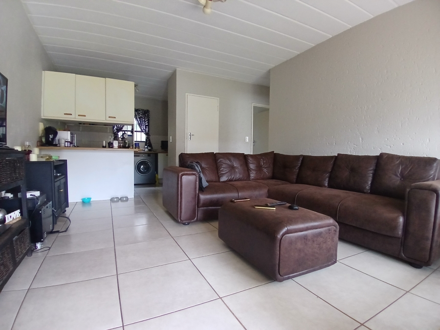 To Let 2 Bedroom Property for Rent in Rynfield A H Gauteng