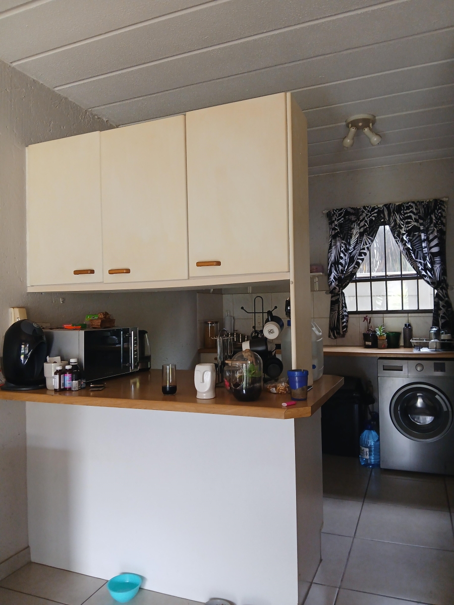 To Let 2 Bedroom Property for Rent in Rynfield A H Gauteng