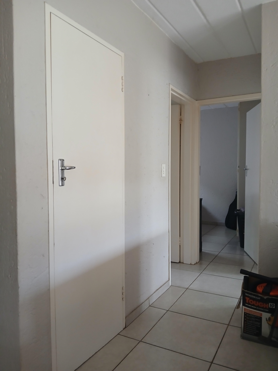 To Let 2 Bedroom Property for Rent in Rynfield A H Gauteng