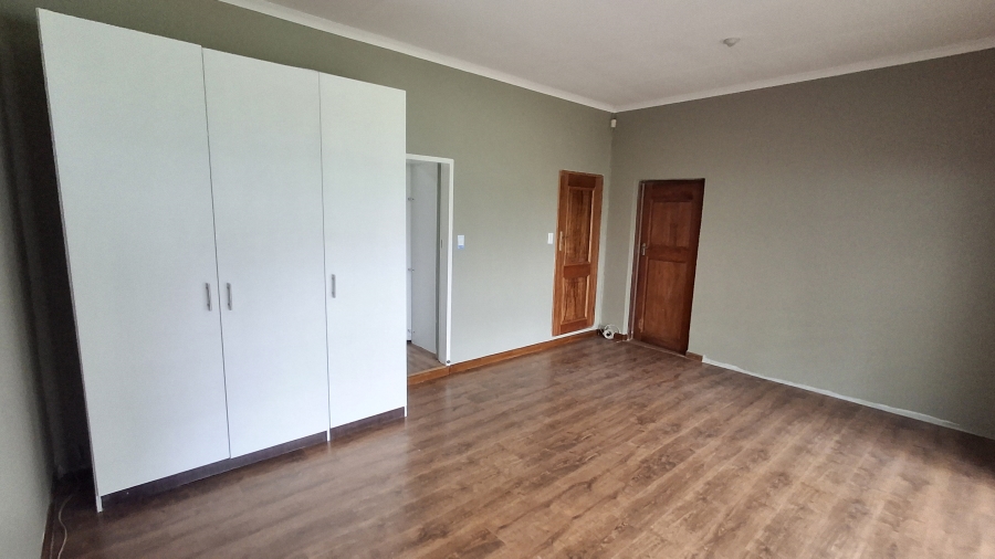 5 Bedroom Property for Sale in Sinoville Gauteng