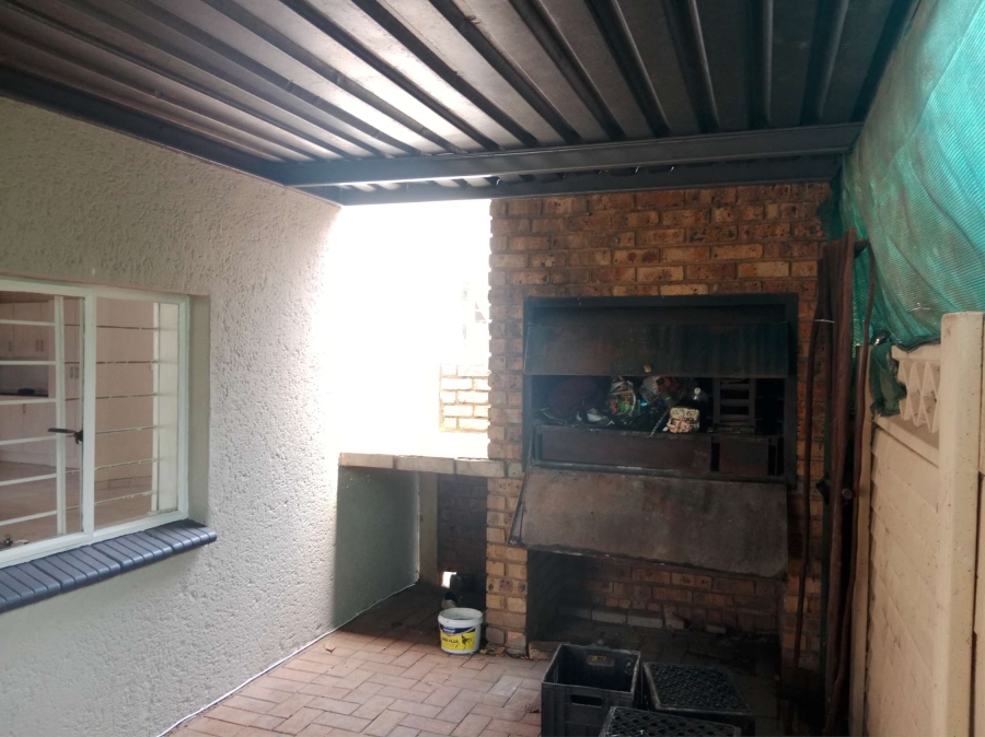 3 Bedroom Property for Sale in Eloffsdal Gauteng