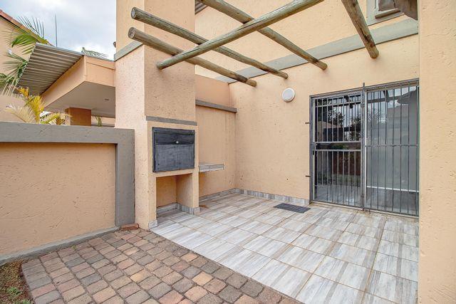 To Let 2 Bedroom Property for Rent in Annlin Gauteng