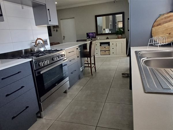 4 Bedroom Property for Sale in Pomona AH Gauteng