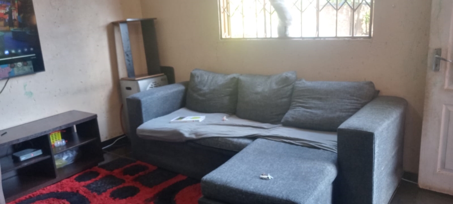 To Let 1 Bedroom Property for Rent in Birchleigh North Gauteng