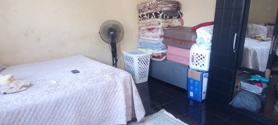 To Let 1 Bedroom Property for Rent in Birchleigh North Gauteng