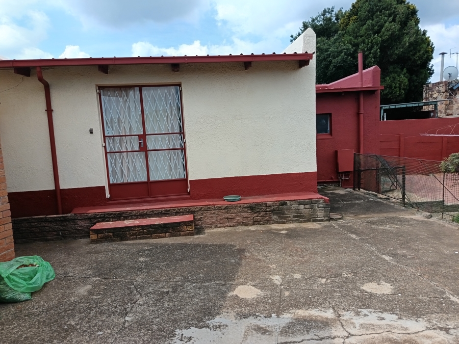 To Let 3 Bedroom Property for Rent in Discovery Gauteng