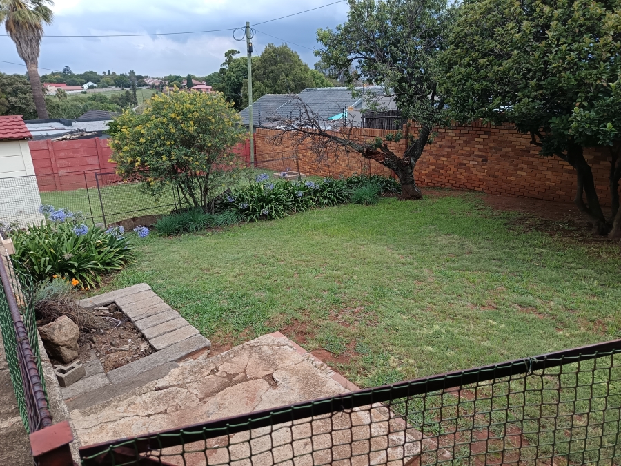 To Let 3 Bedroom Property for Rent in Discovery Gauteng