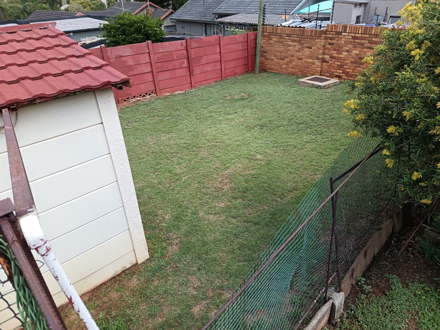 To Let 3 Bedroom Property for Rent in Discovery Gauteng