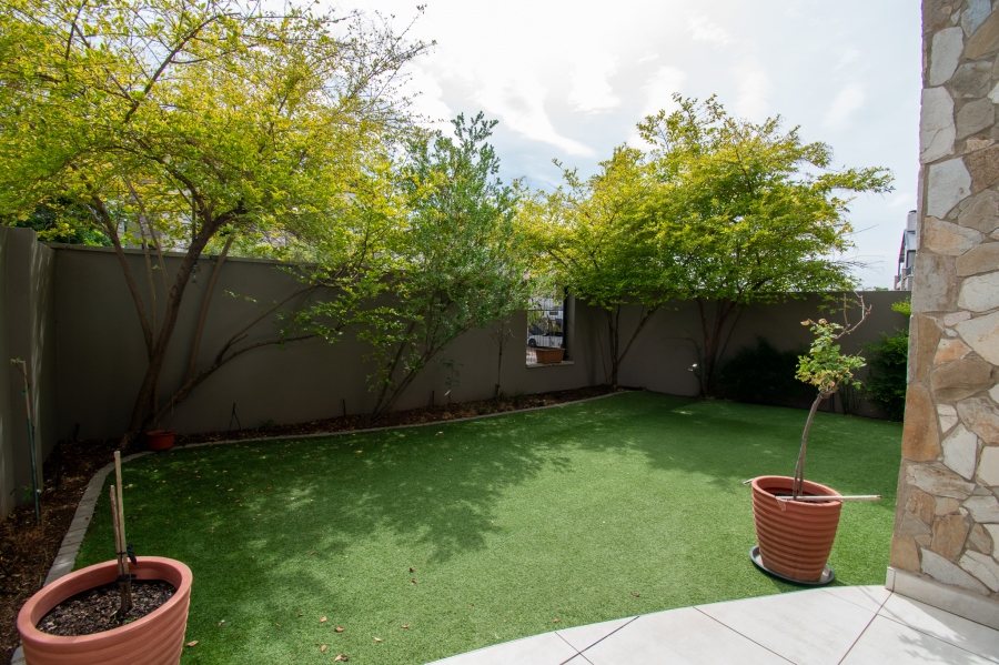 To Let 3 Bedroom Property for Rent in The Polofields Gauteng