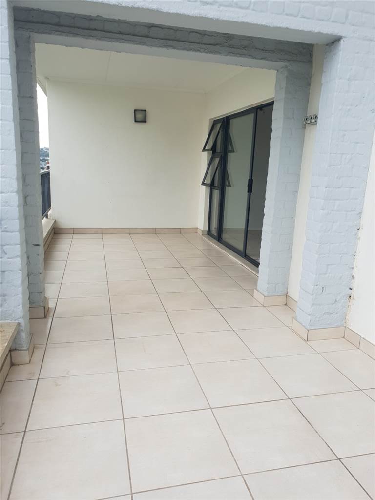 To Let 2 Bedroom Property for Rent in Greenstone Hill Gauteng