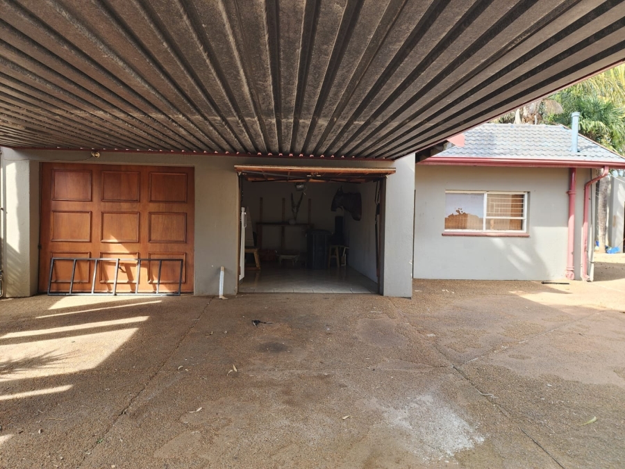 To Let 3 Bedroom Property for Rent in Glen Marais Gauteng