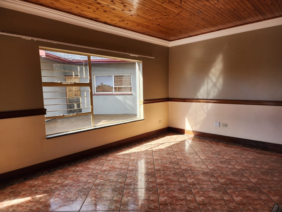 To Let 3 Bedroom Property for Rent in Glen Marais Gauteng