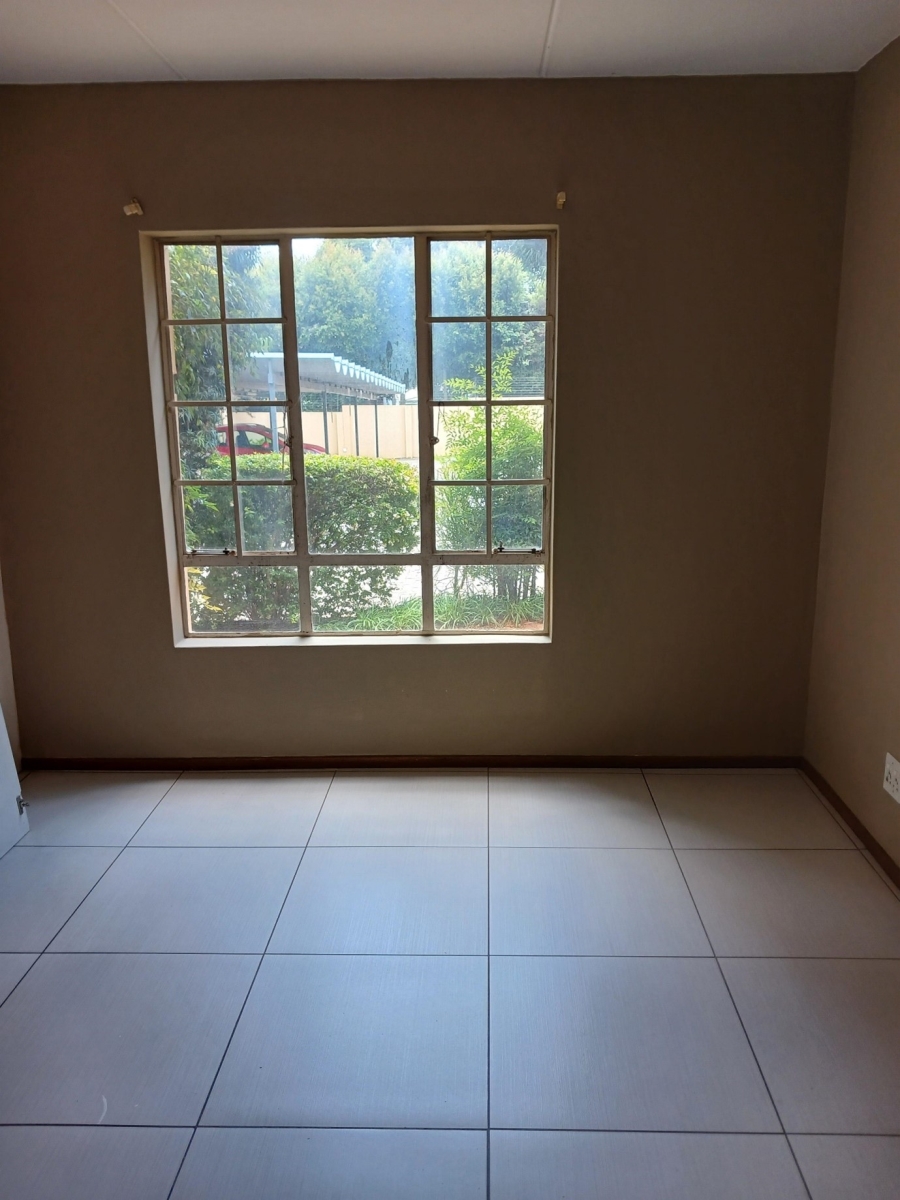 To Let 2 Bedroom Property for Rent in Ferndale Gauteng