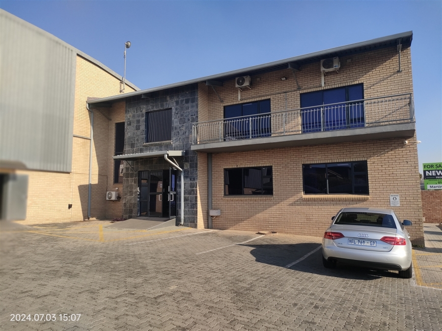 To Let commercial Property for Rent in North Riding Gauteng