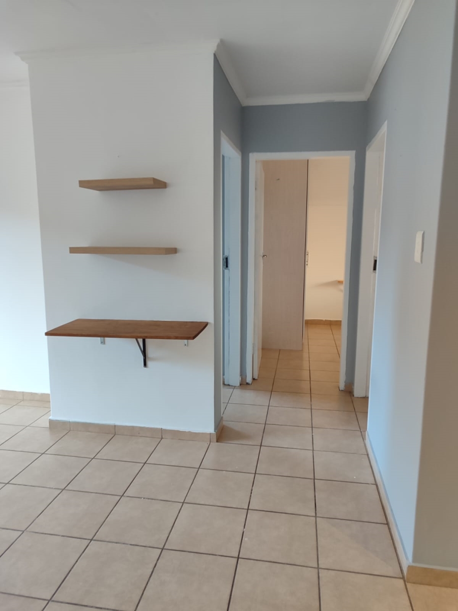 To Let 2 Bedroom Property for Rent in Noordwyk Gauteng