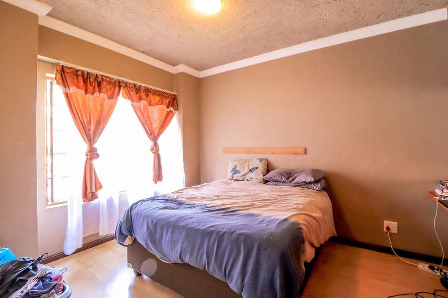 To Let 2 Bedroom Property for Rent in Erand Gardens Gauteng